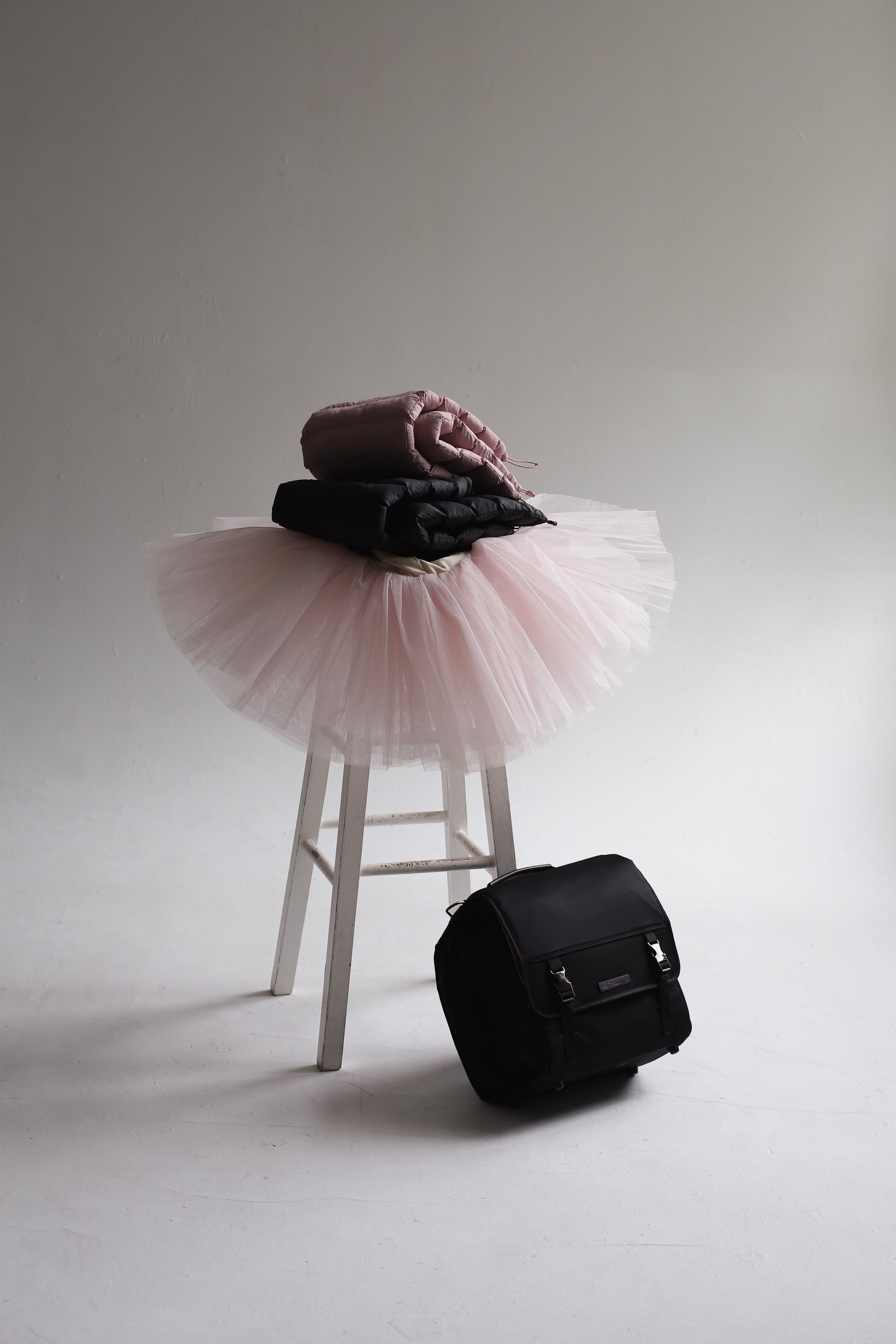 Performance Kit: JoyThru Dance Bag Organizer with Blush and Onyx LegPuffs